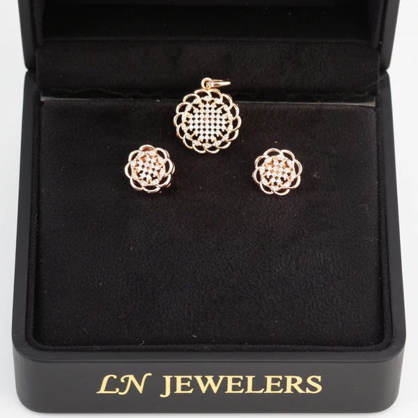 1280_1 AD Pendent With Earring - Image 1